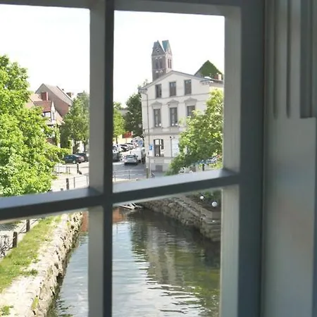 Im Gewoelbe *